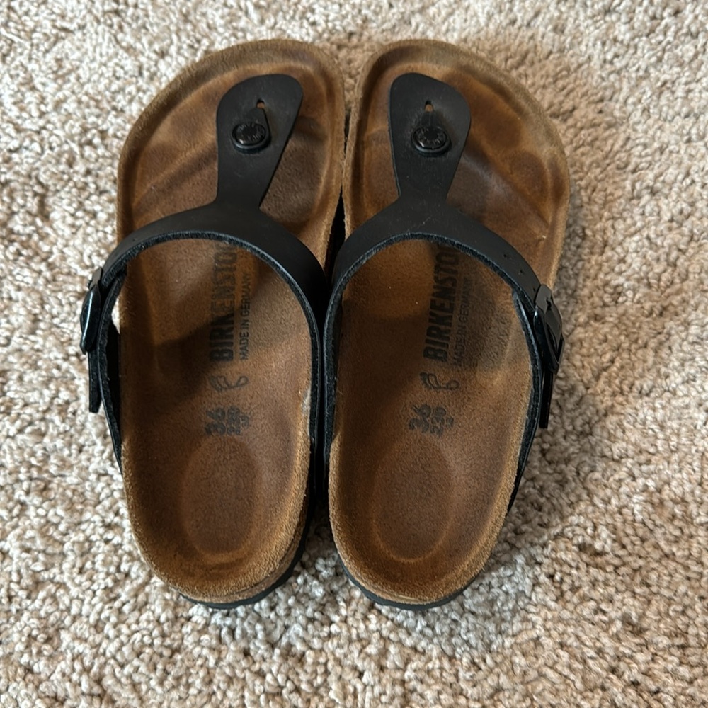 Like New Birkenstocks - Size 36 - Picture 2 of 3
